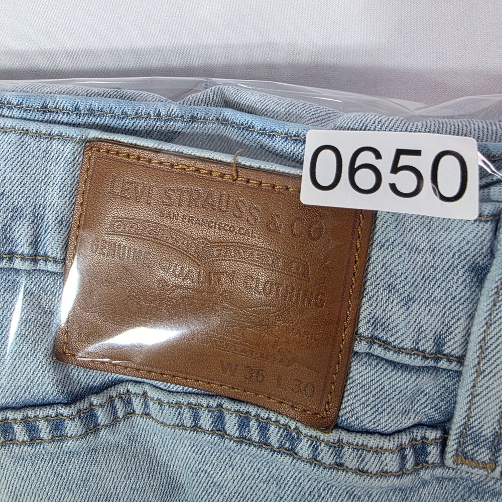 Levis 541 Athletic Taper Jeans Mens 36x28 (TAG 36x30) Light Wash Blue BIG E - Picture 15 of 15